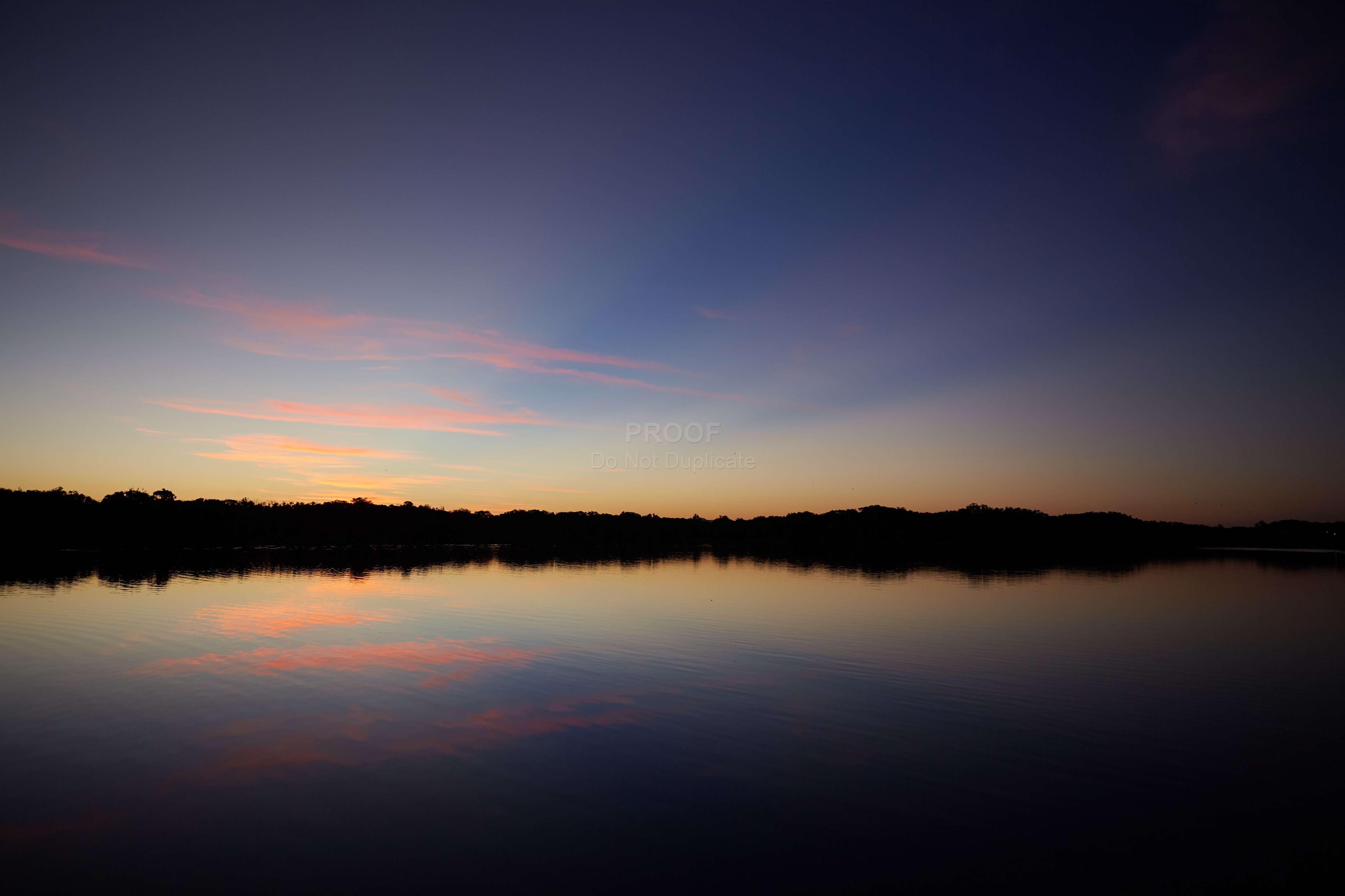 Lake_2643